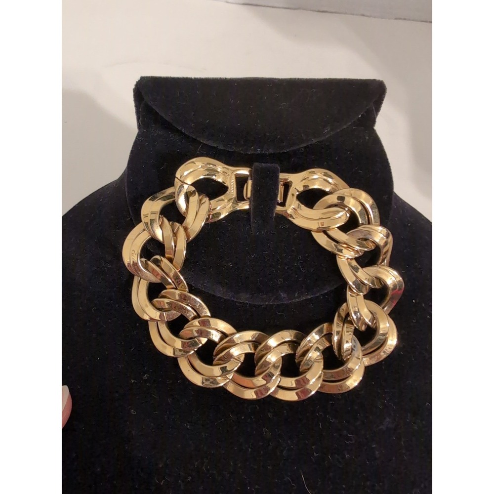 Vintage Signed Monet Gold Tone Chuncky‎ Double Link Braclet